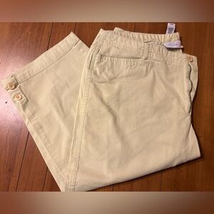 Women’s lime green capris size 18